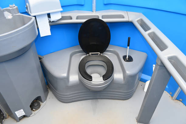 Best Portable restroom trailer rental  in Garrett, WA